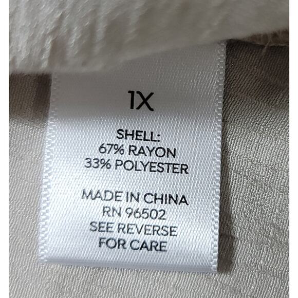 Westport Beige Tan Metallic Shine Button Up Top 1X Plus Lightweight Soft Pockets - Picture 4 of 4